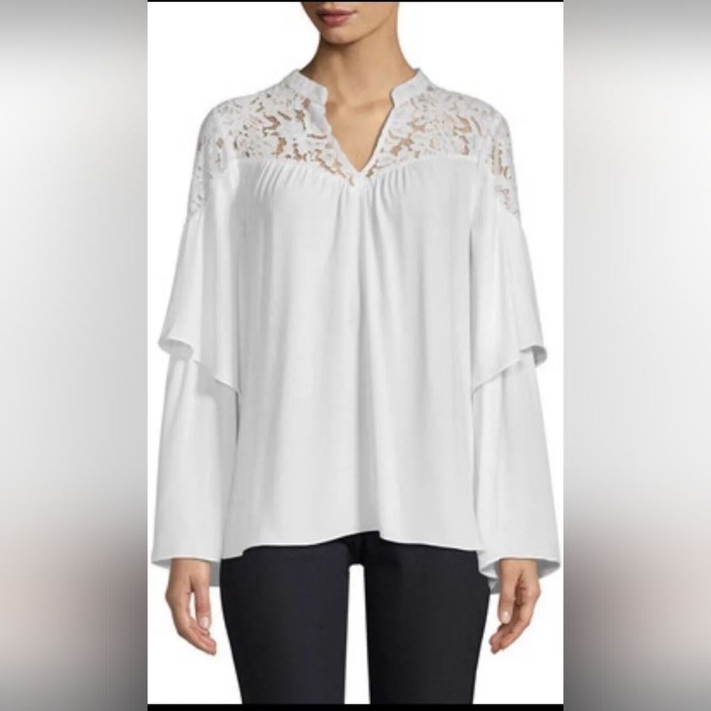 BCBGMaxazria | NWT Ruffled Lace Bell Sleeve Blouse Off White XS